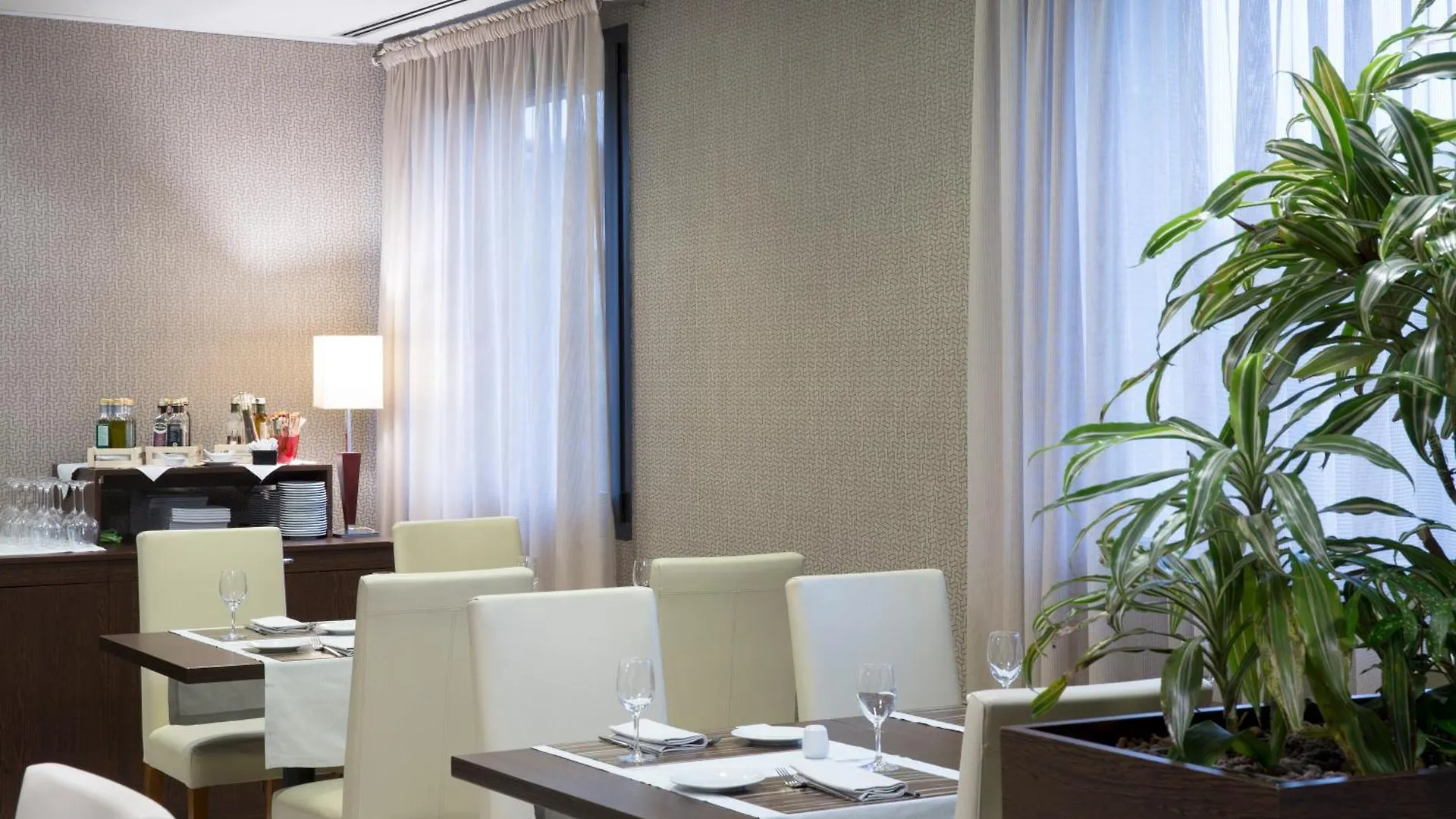 Hilton Garden Inn Milan Malpensa Somma Lombardo 4*,