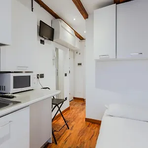 Sant Ambrogio Lovely Flat Apartamento