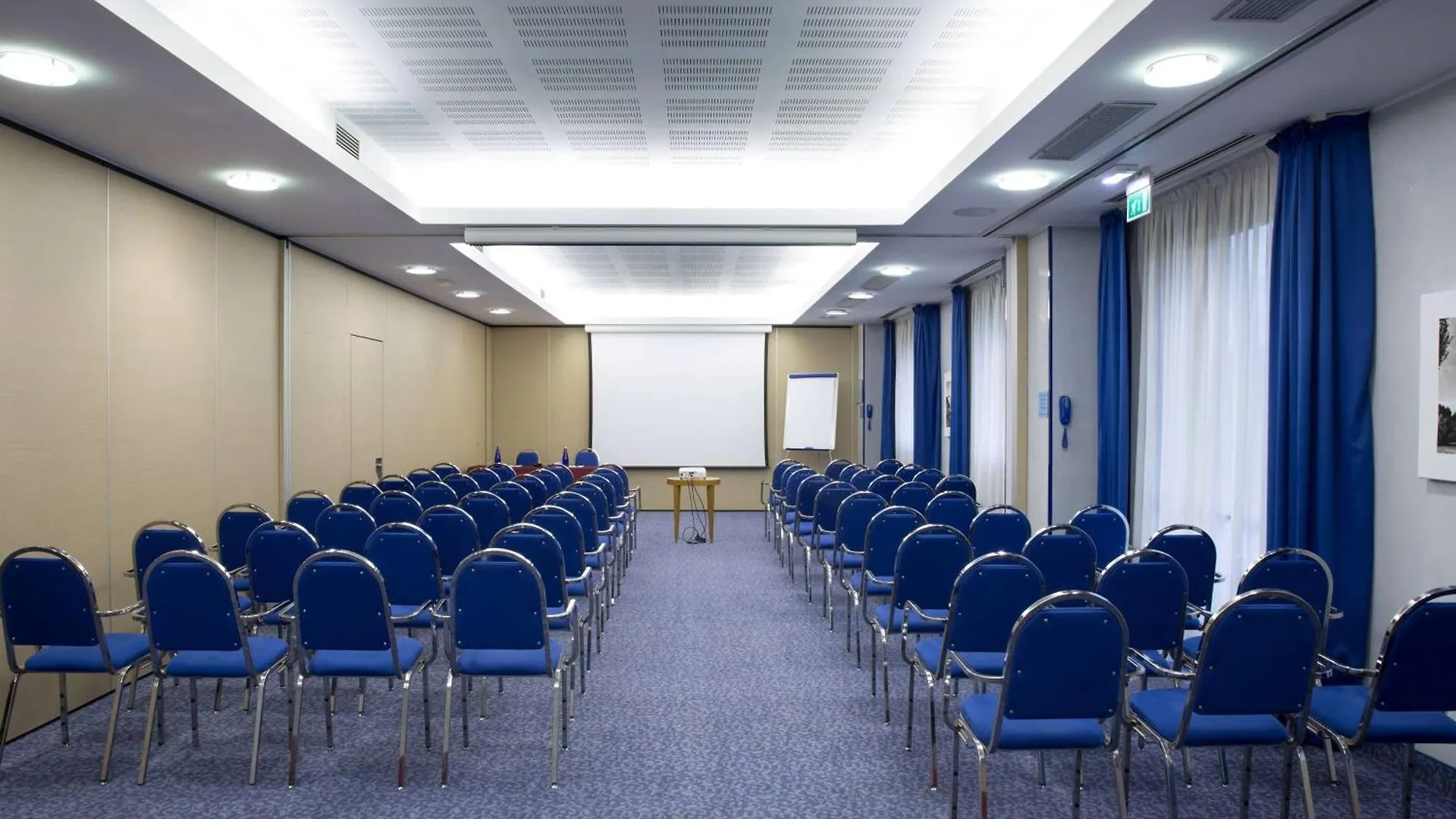 Hilton Garden Inn Milan Malpensa Somma Lombardo 4*,